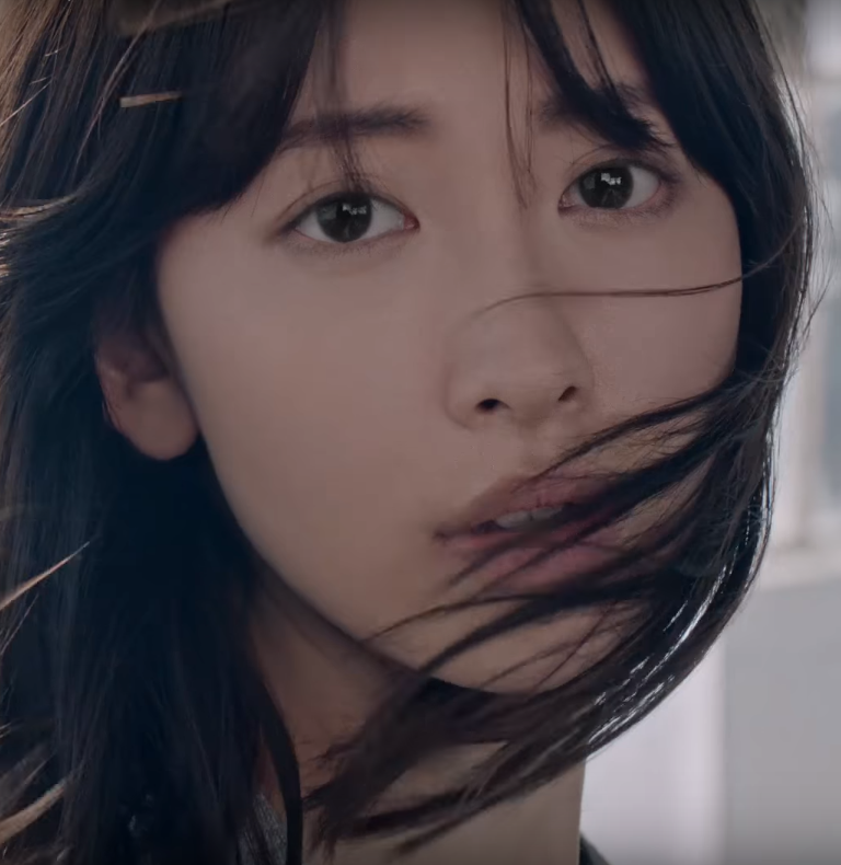 2018-01-19 12_51_15-18SS Wireless Bra ライト 篇　30秒 - YouTube